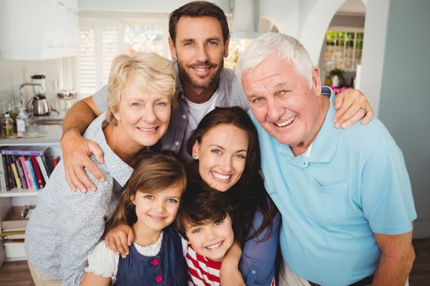portrait-smiling-family-with-grandparents_107420-16730-i69e125b3b1f4b.jpg