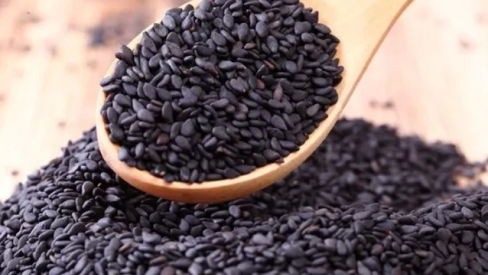 Siyah Susam Mucize Bitkimi ?  Faydaları, Zararları ve Kullanım Şekilleri